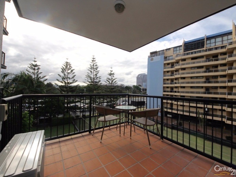 212/30 Surf Parade, Broadbeach QLD 4218