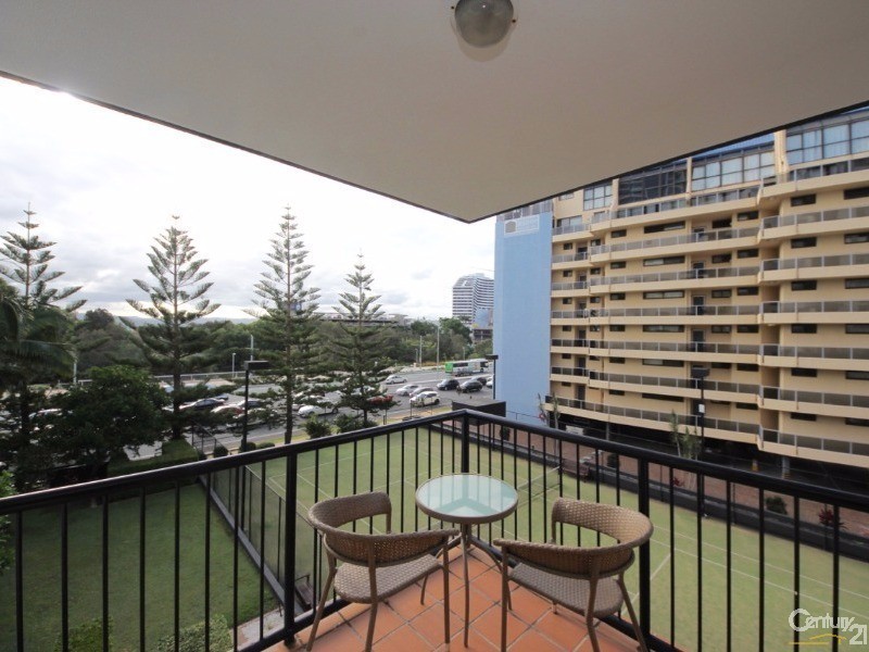 212/30 Surf Parade, Broadbeach QLD 4218