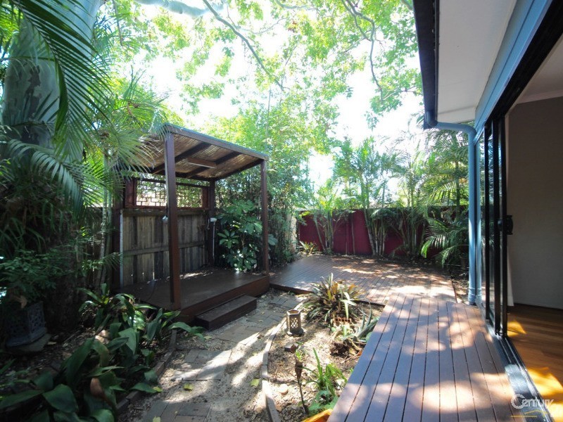 316 Oxley Drive, Coombabah QLD 4216