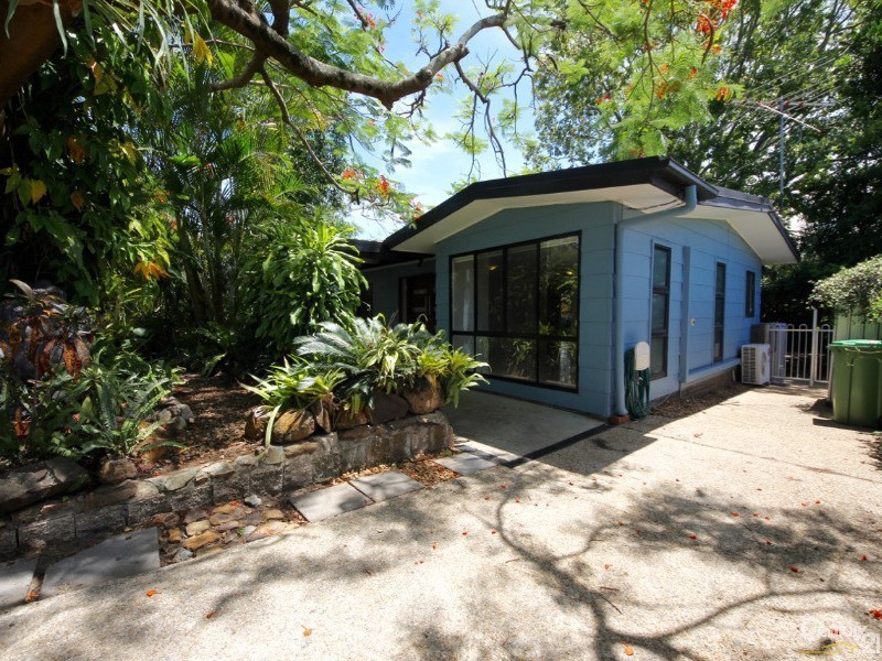 316 Oxley Drive, Coombabah QLD 4216