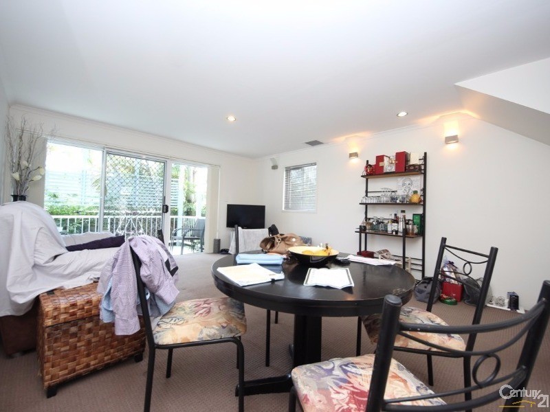 16 Crescent Avenue, Mermaid Beach QLD 4218