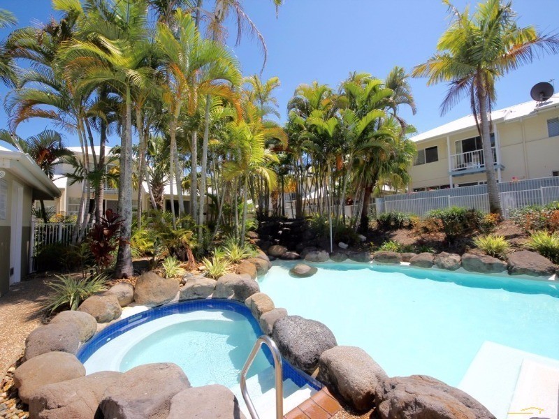 16 Crescent Avenue, Mermaid Beach QLD 4218