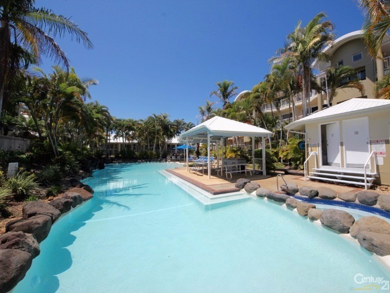 16 Crescent Avenue, Mermaid Beach QLD 4218