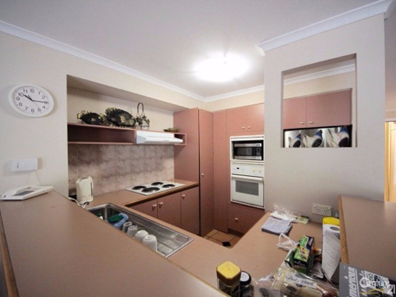 10 Alexandra Avenue, Mermaid Beach QLD 4218