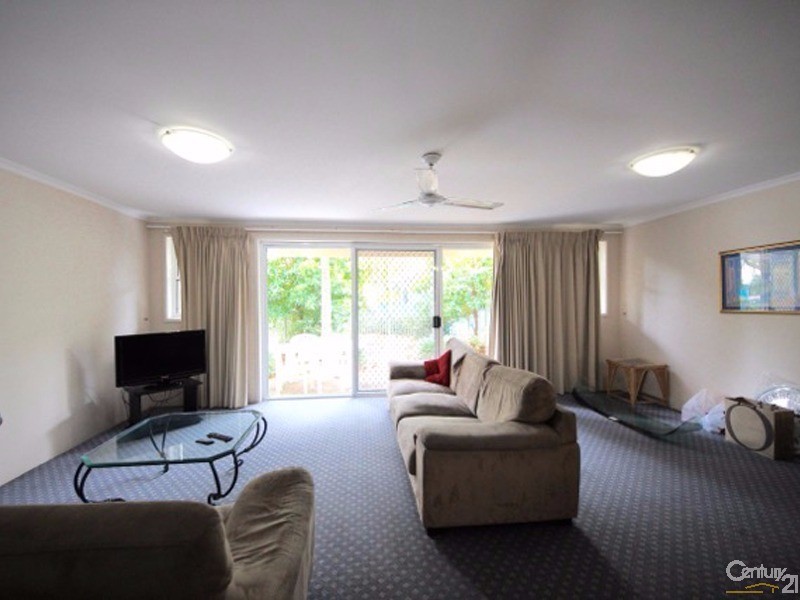 10 Alexandra Avenue, Mermaid Beach QLD 4218