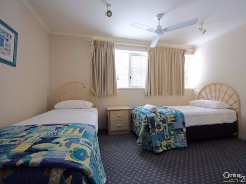 10 Alexandra Avenue, Mermaid Beach QLD 4218