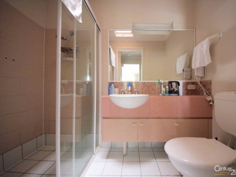 10 Alexandra Avenue, Mermaid Beach QLD 4218