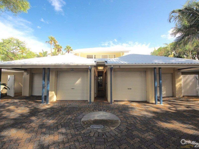 10 Alexandra Avenue, Mermaid Beach QLD 4218