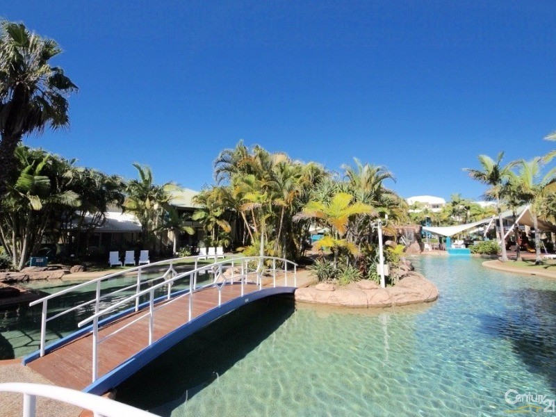 10 Alexandra Avenue, Mermaid Beach QLD 4218
