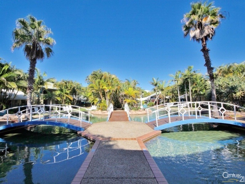 10 Alexandra Avenue, Mermaid Beach QLD 4218