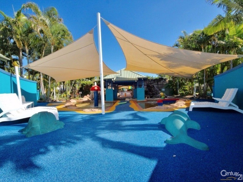 10 Alexandra Avenue, Mermaid Beach QLD 4218