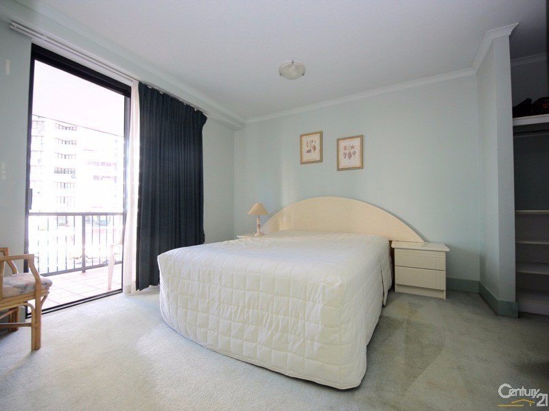 107/30 Surf Parade, Broadbeach QLD 4218