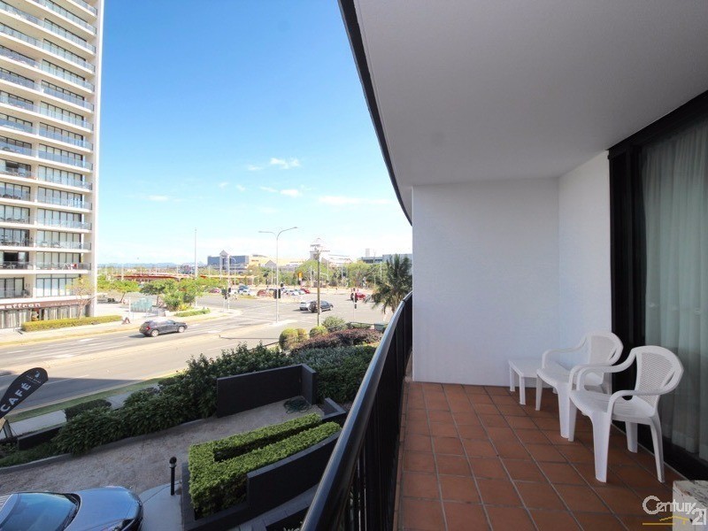 107/30 Surf Parade, Broadbeach QLD 4218