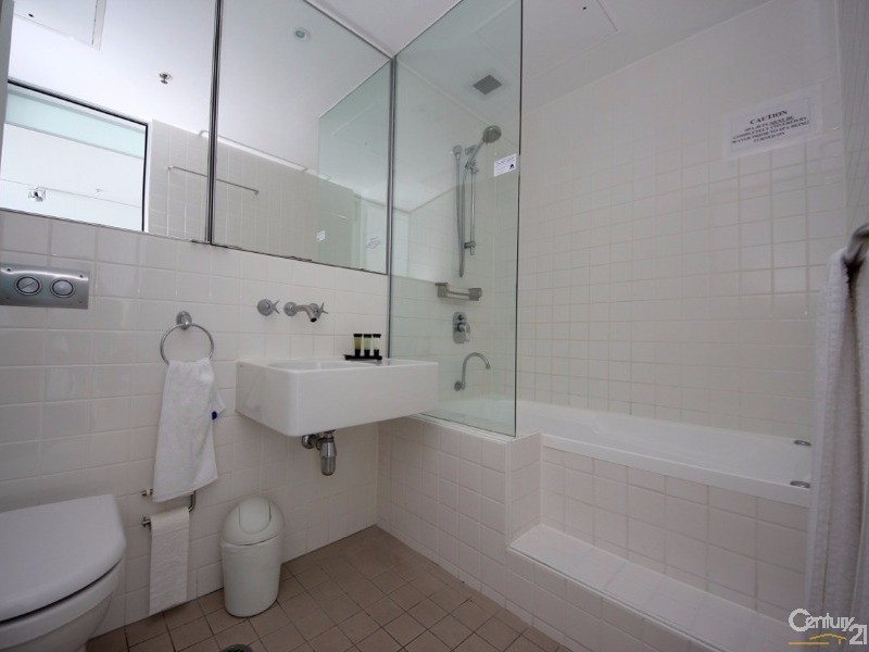 159 Old burleigh road, Broadbeach QLD 4218