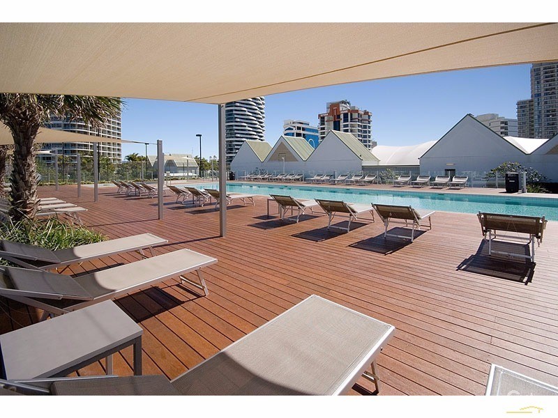 159 Old burleigh road, Broadbeach QLD 4218