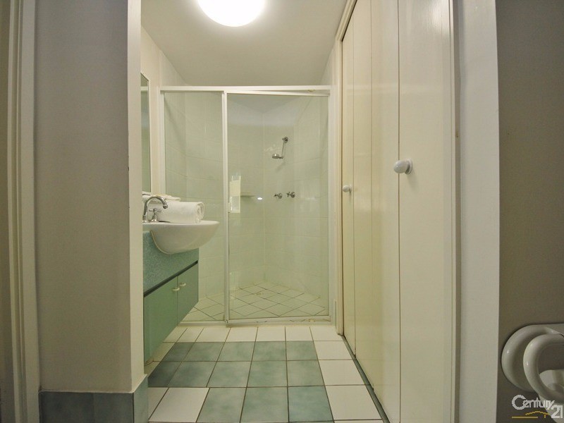 52/10 Alexandra Avenue, Mermaid Beach QLD 4218