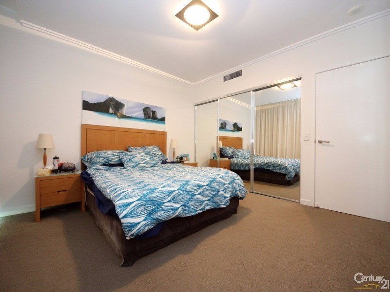 2003/33 T E Peters Drive, Broadbeach QLD 4218