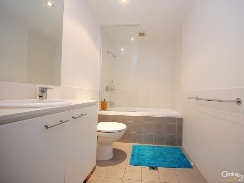 2003/33 T E Peters Drive, Broadbeach QLD 4218