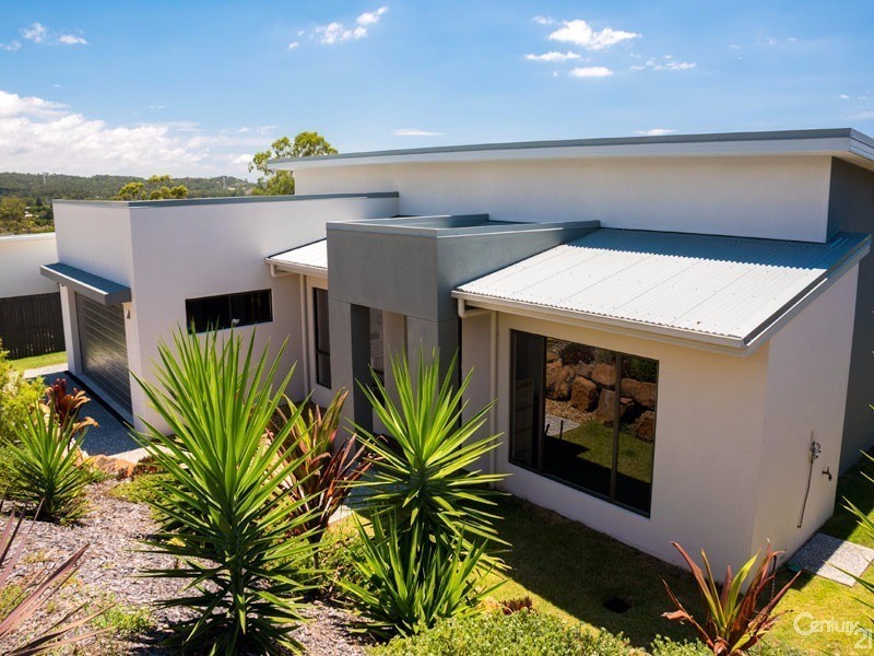 31 John Francis Drive, Carrara QLD 4211