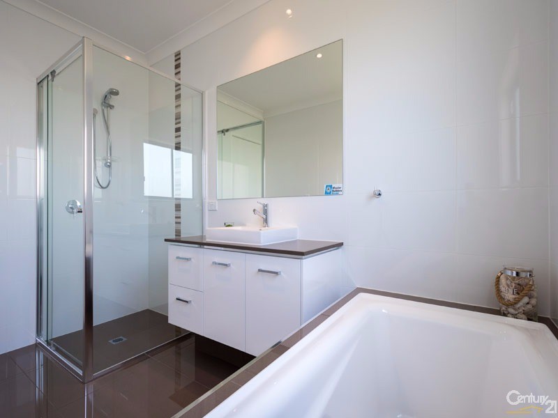 31 John Francis Drive, Carrara QLD 4211