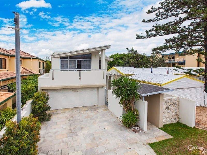 11 Seashell Ave, Mermaid Beach QLD 4218