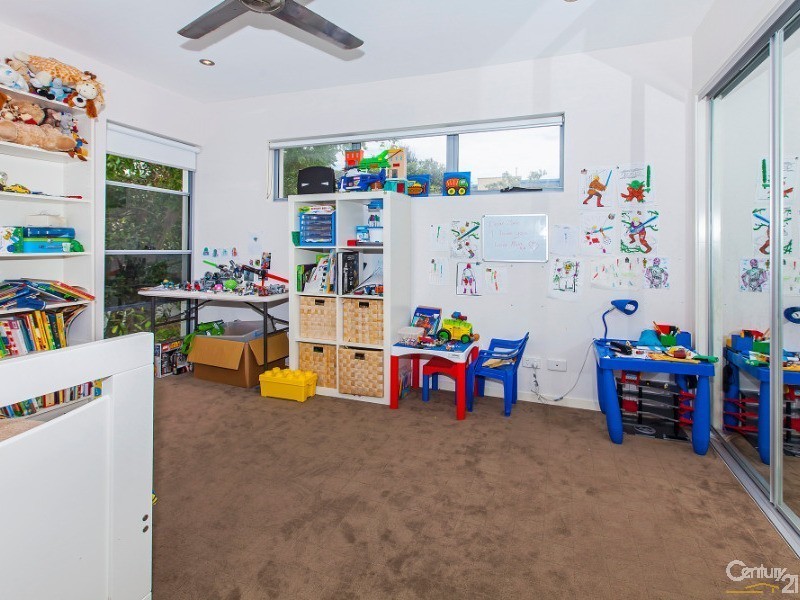 11 Seashell Ave, Mermaid Beach QLD 4218