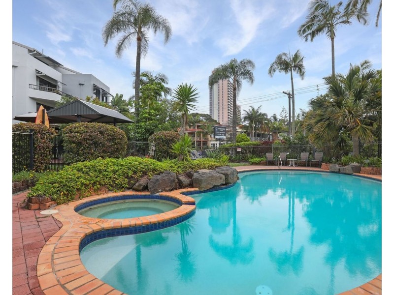 6/22 Second Avenue, Broadbeach QLD 4218