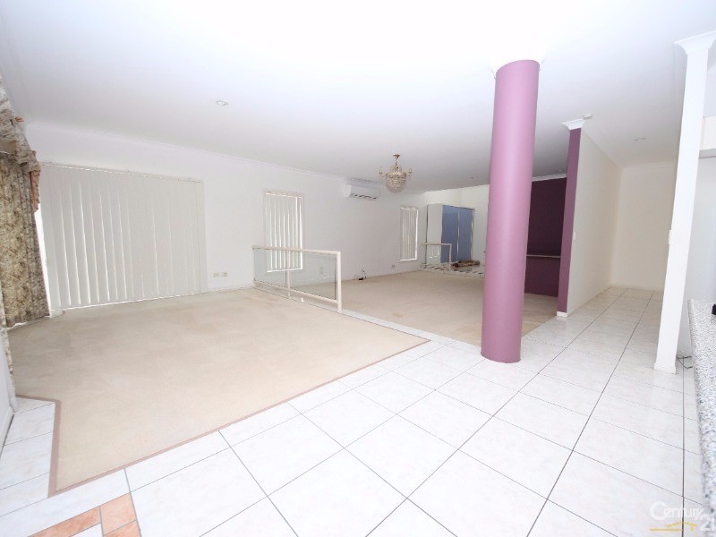 25 Northwestern Court, Varsity Lakes QLD 4227