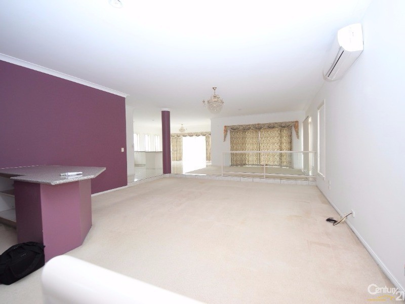 25 Northwestern Court, Varsity Lakes QLD 4227