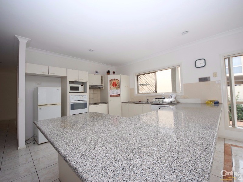 25 Northwestern Court, Varsity Lakes QLD 4227