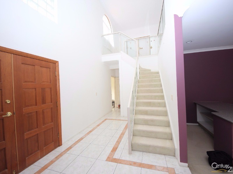 25 Northwestern Court, Varsity Lakes QLD 4227
