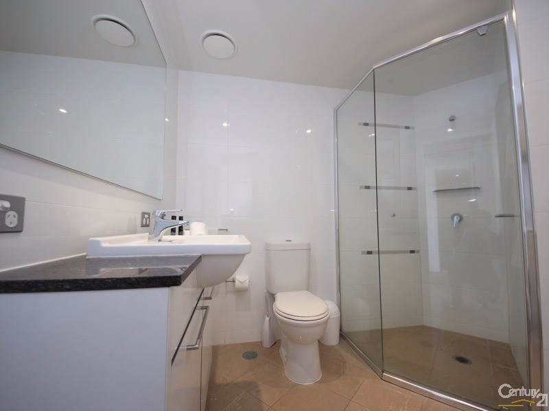 22 Surf Parade, Broadbeach QLD 4218