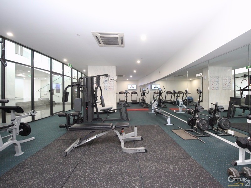 22 Surf Parade, Broadbeach QLD 4218