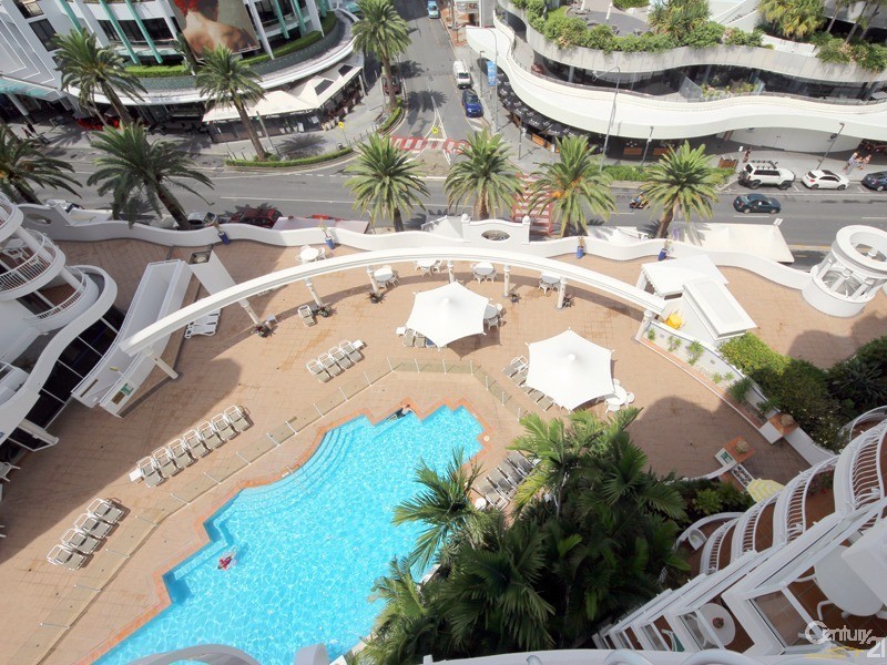 90 Surf Parade, Broadbeach QLD 4218