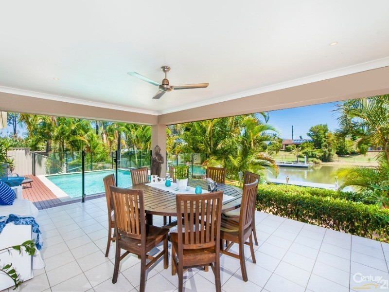 13A  Garden Grove ,, Carrara QLD 4211