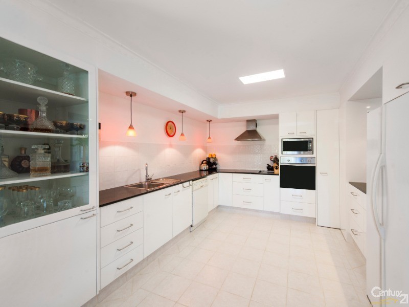 13A  Garden Grove ,, Carrara QLD 4211