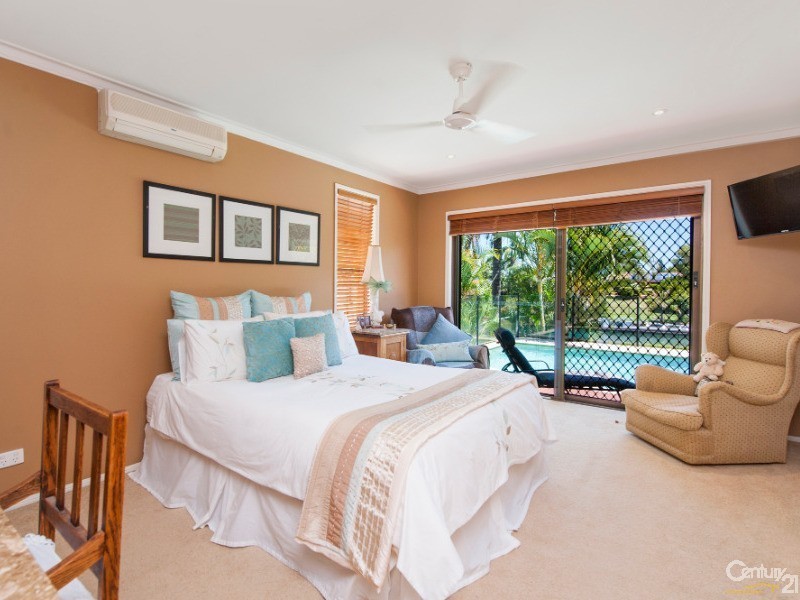 13A  Garden Grove ,, Carrara QLD 4211