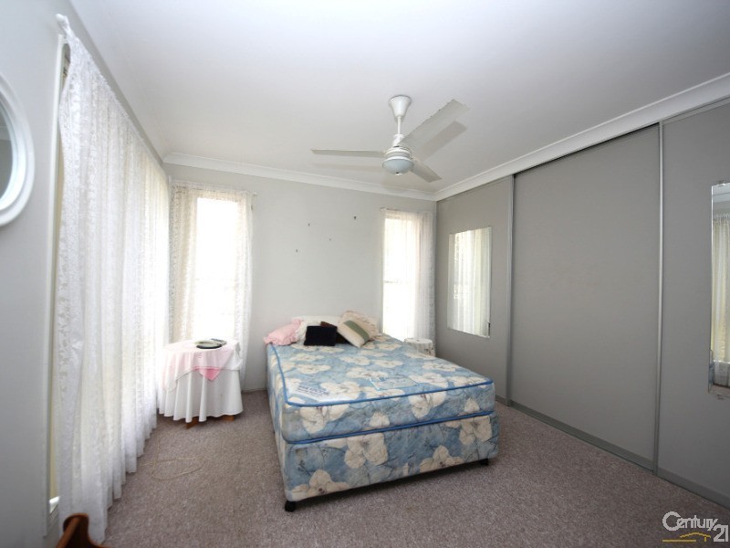 641 Pine Ridge Road, Biggera Waters QLD 4216