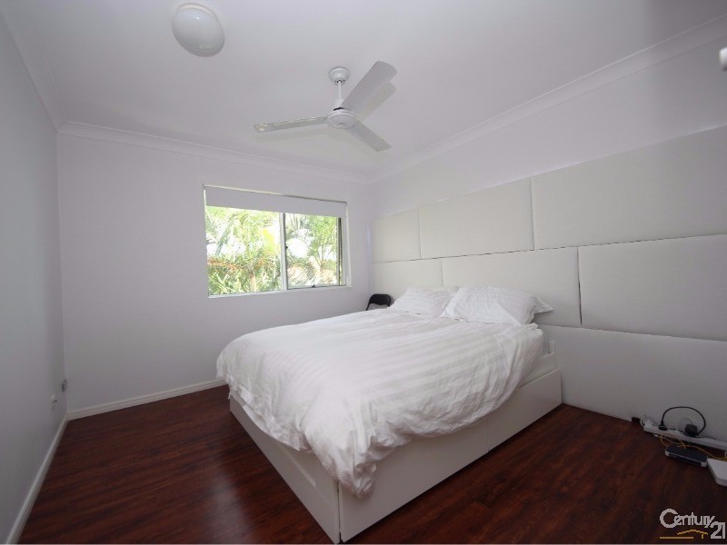 32 Grande Florida, 7 Redondo Avenue, Miami QLD 4220