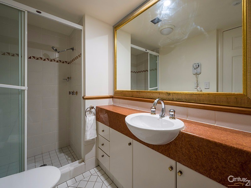 1210 Phoenician, 24-26 Queensland Avenue, Broadbeach QLD 4218