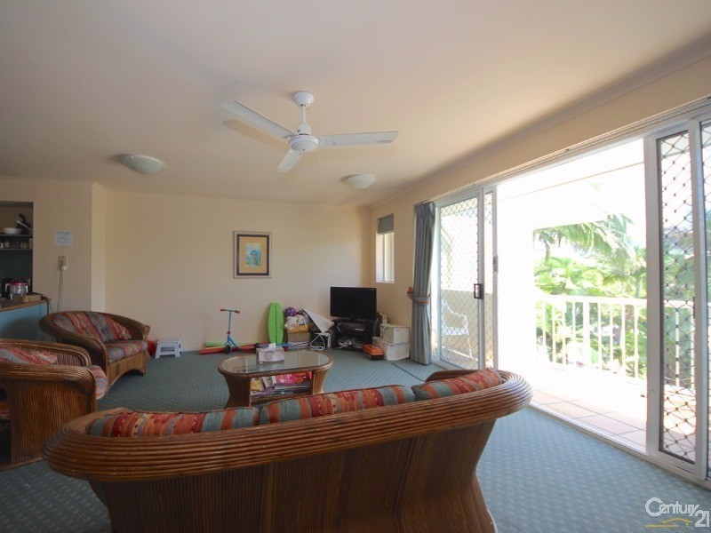 10 Alexandra Avenue, Mermaid Beach QLD 4218