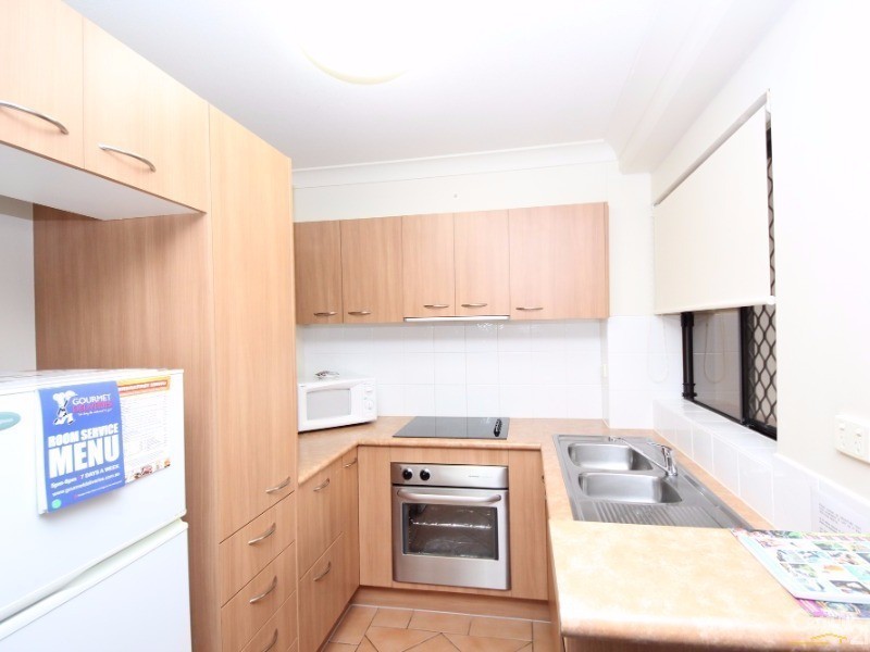 5 Fourth Ave, Burleigh Heads QLD 4220