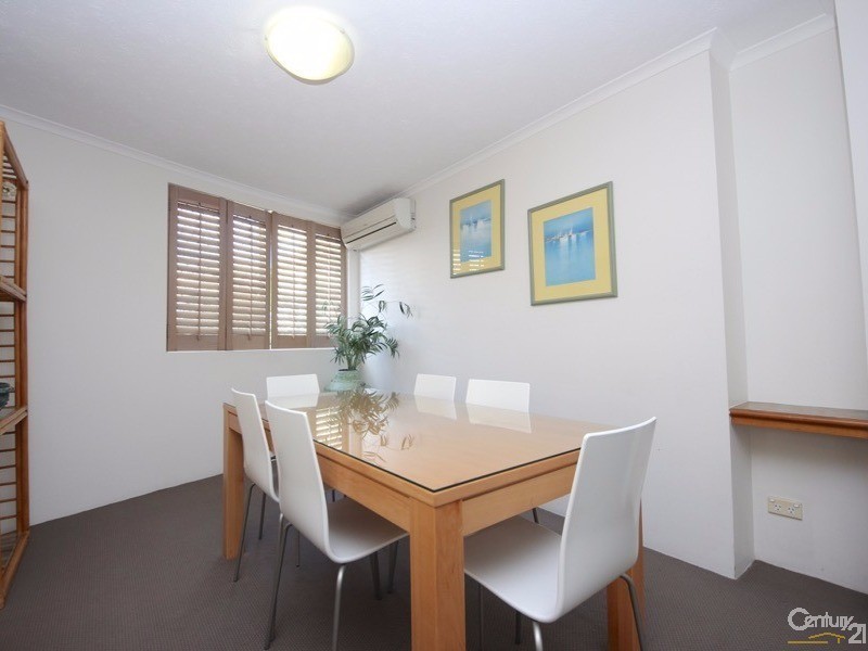 10 Alexandra Avenue, Mermaid Beach QLD 4218