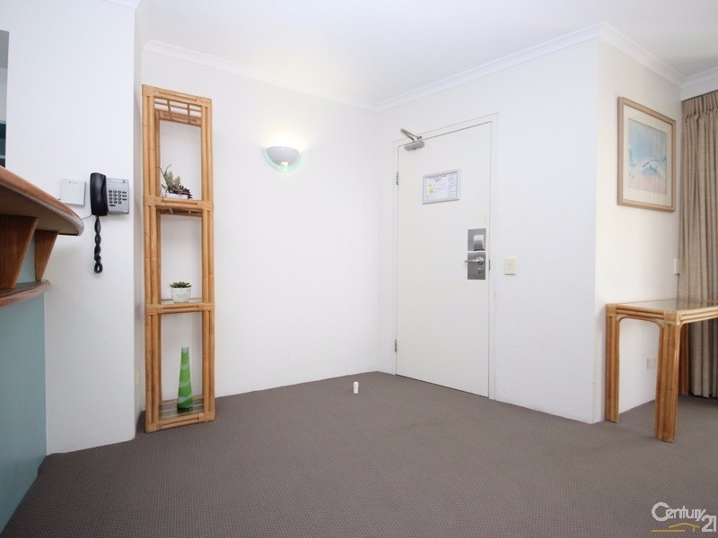 10 Alexandra Avenue, Mermaid Beach QLD 4218