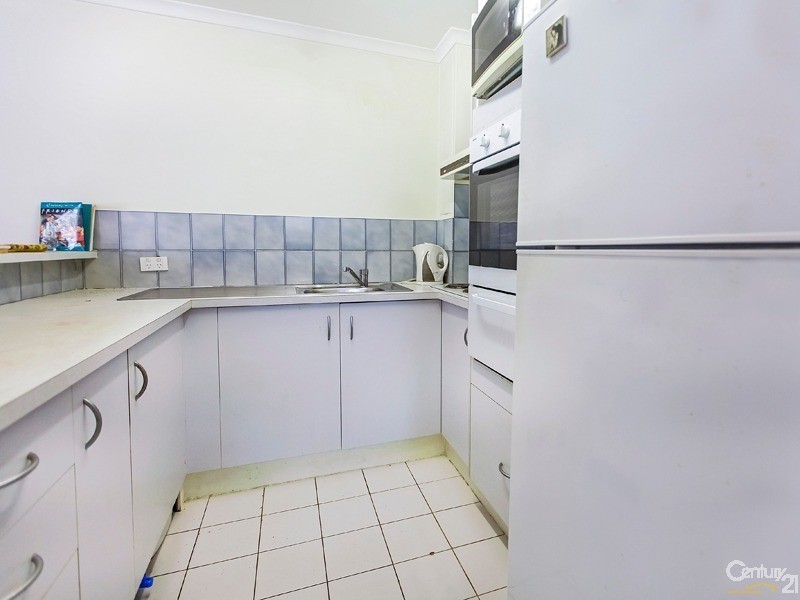 17 Genoa Street, Surfers Paradise QLD 4217