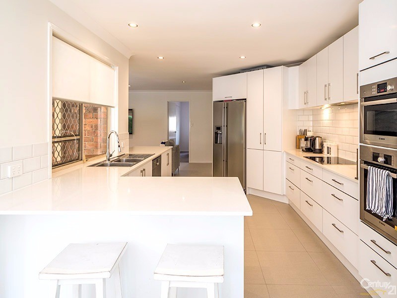52 Thorngate Drive, Robina QLD 4226
