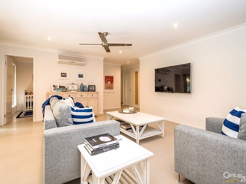 52 Thorngate Drive, Robina QLD 4226