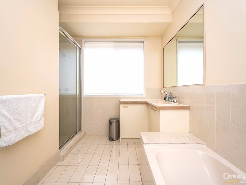 52 Thorngate Drive, Robina QLD 4226