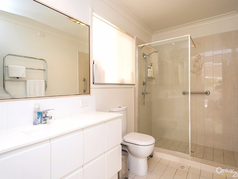 52 Thorngate Drive, Robina QLD 4226