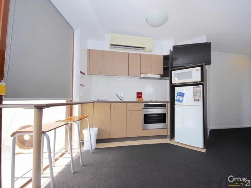 42-44 Surf Parade, Broadbeach QLD 4218